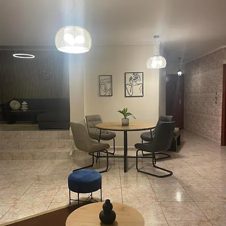 Ano Poli Modern Apartment